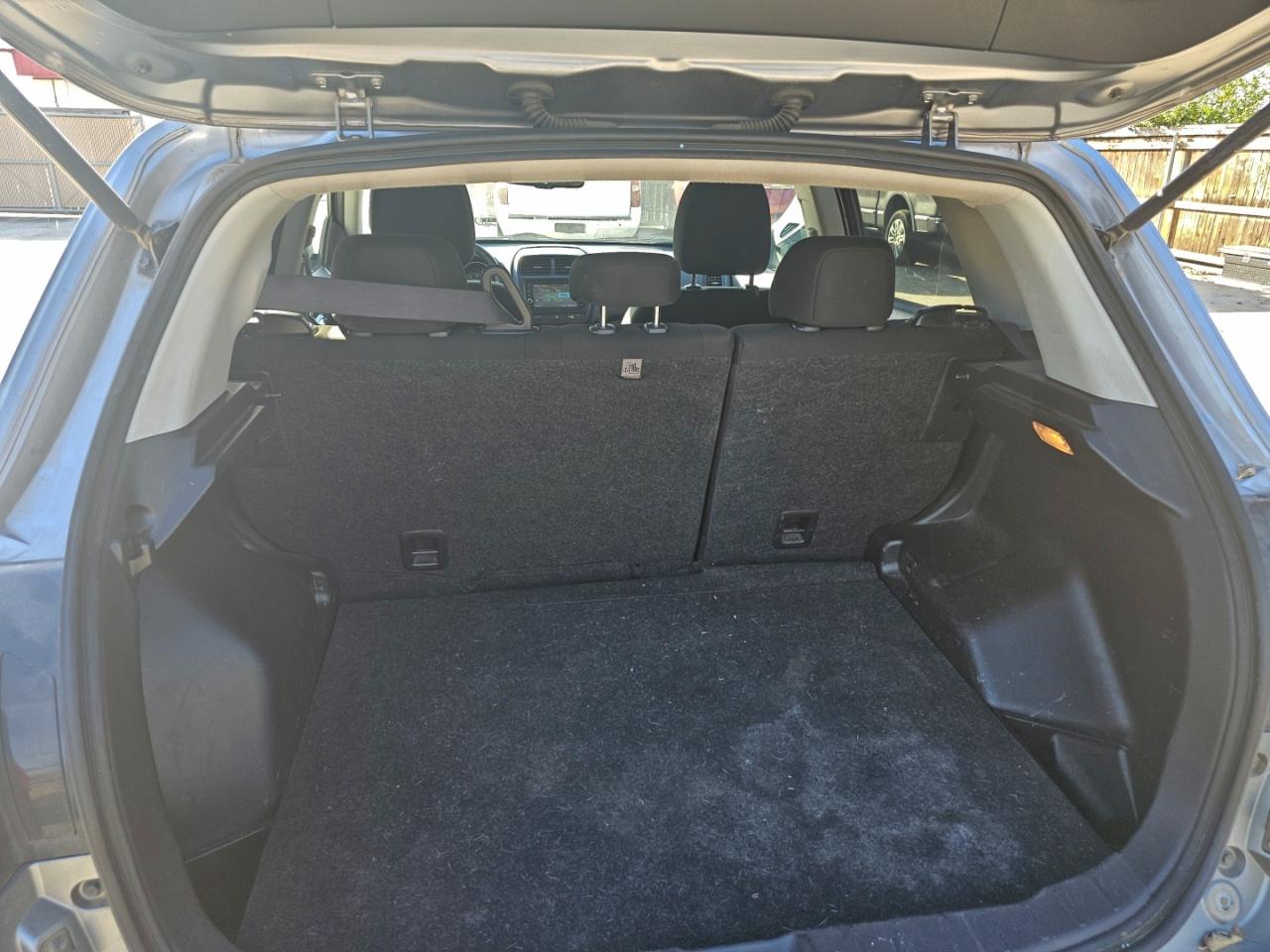 Mitsubishi Outlander Es Image 11