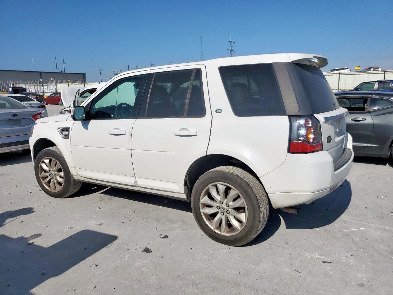 Land Rover LR2 Hse Image 10