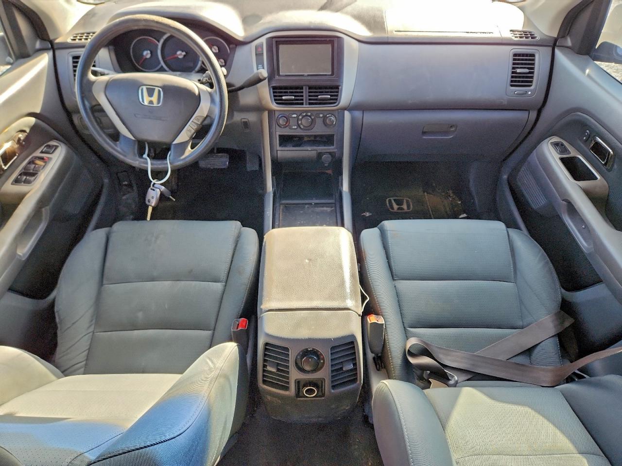 Honda Pilot Lx Image 4