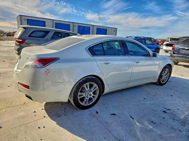 Acura TL Image 2