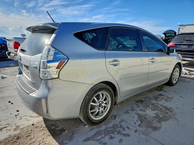 Toyota Prius Image 11