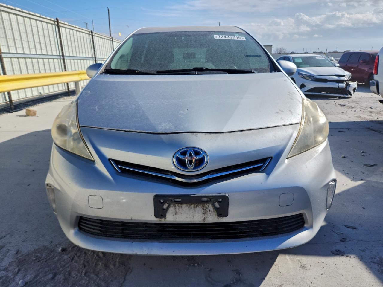 Toyota Prius Image 12