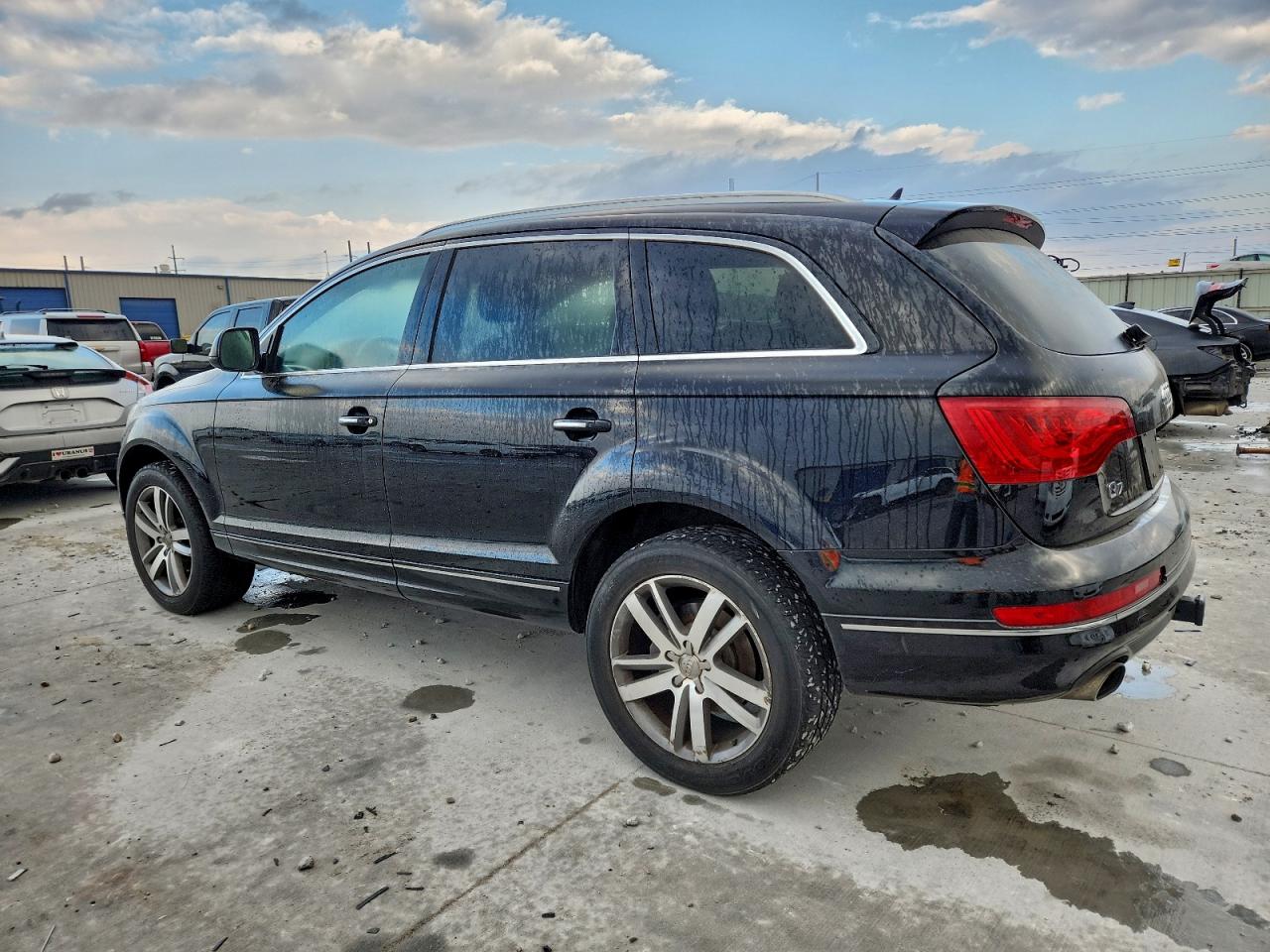 Audi Q7 Premium Plus Image 2