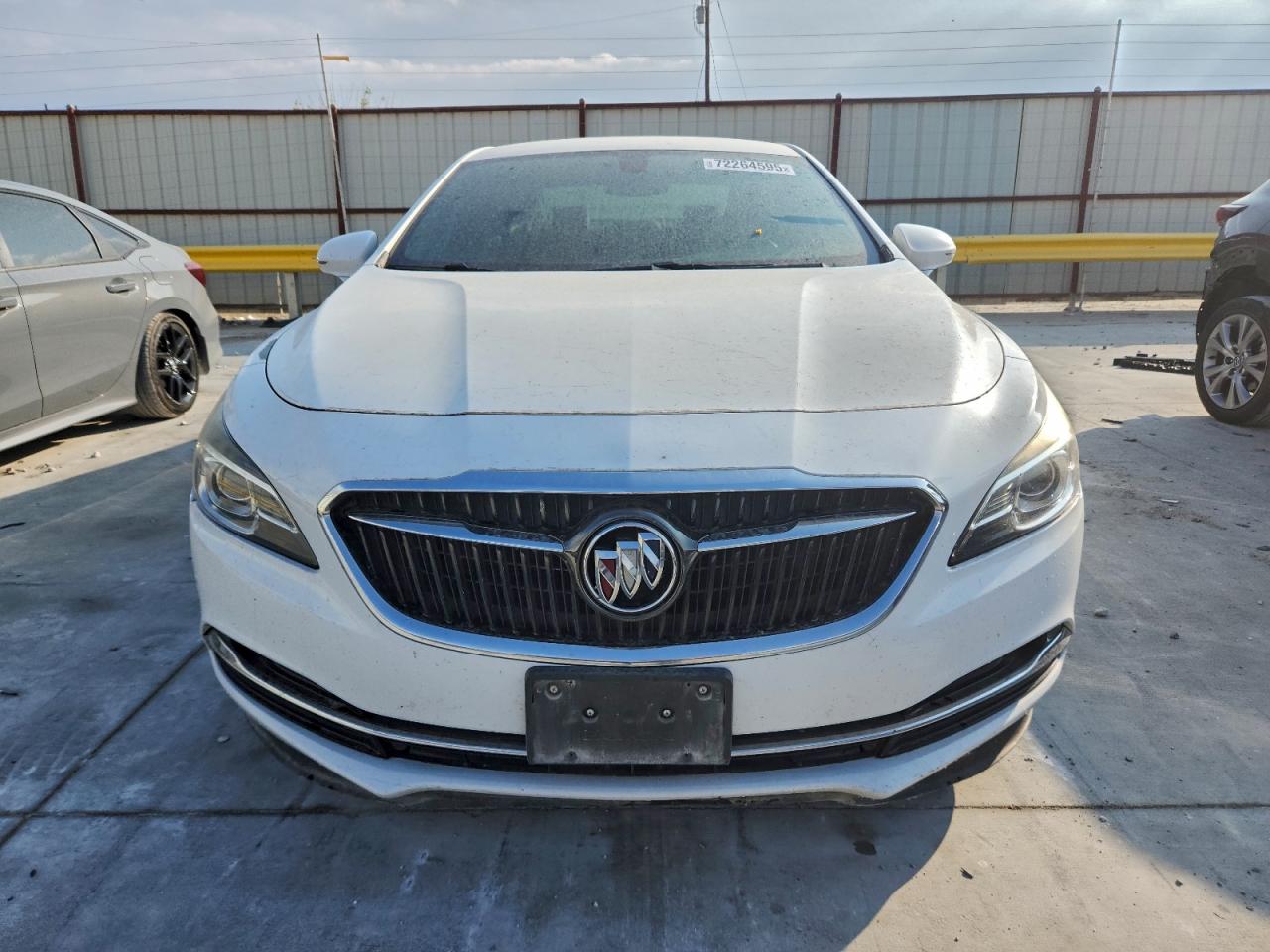 Buick LaCrosse Essence Image 4