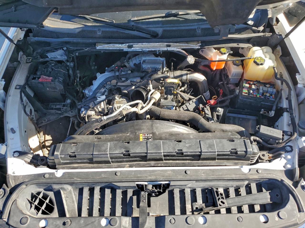 Chevrolet Silverado K3500 High Country Image 7