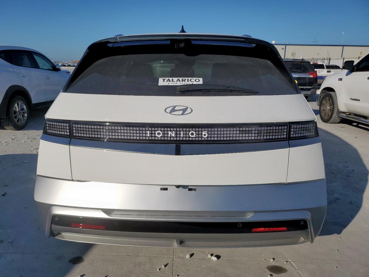 Hyundai Ioniq Limited Image 3