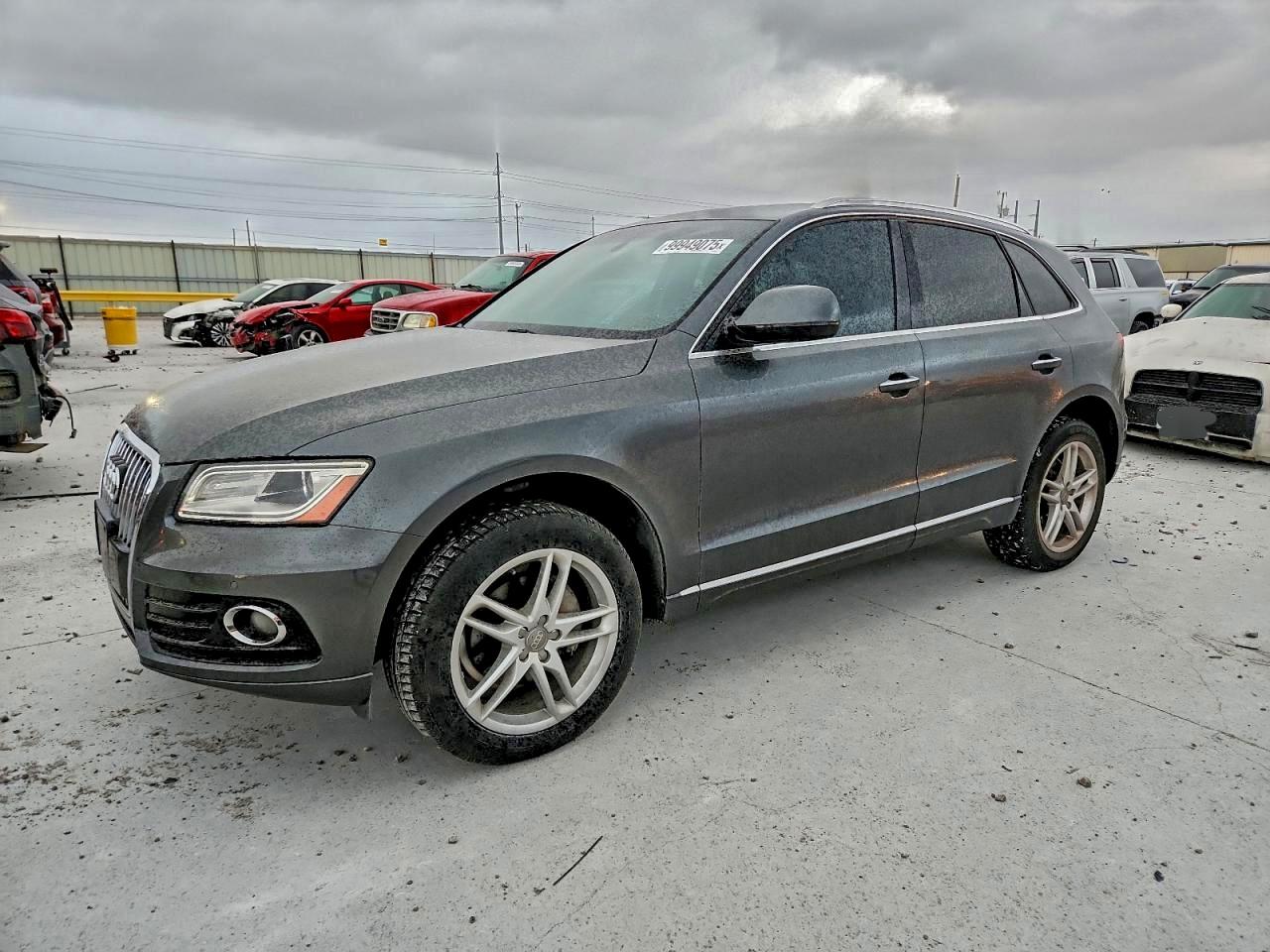Audi Q5 Premium Plus Image 1