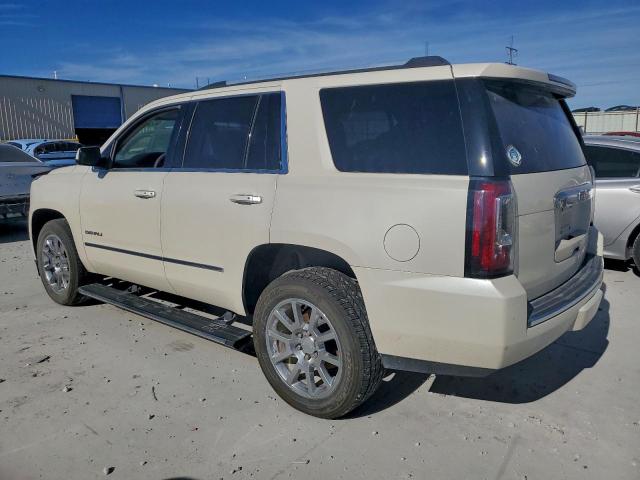 GMC Yukon Denali Image 4