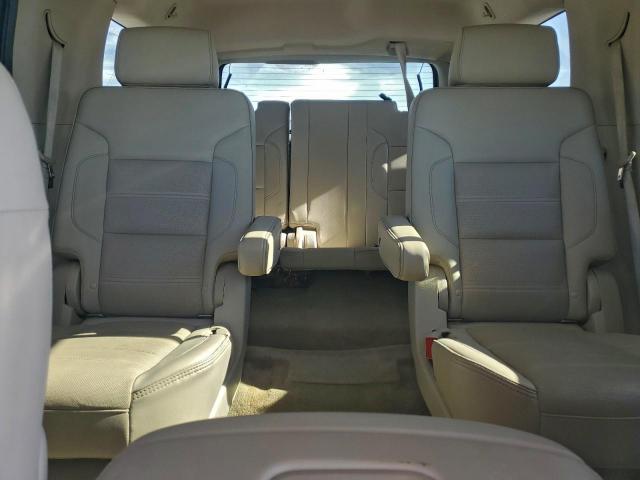 GMC Yukon Denali Image 13