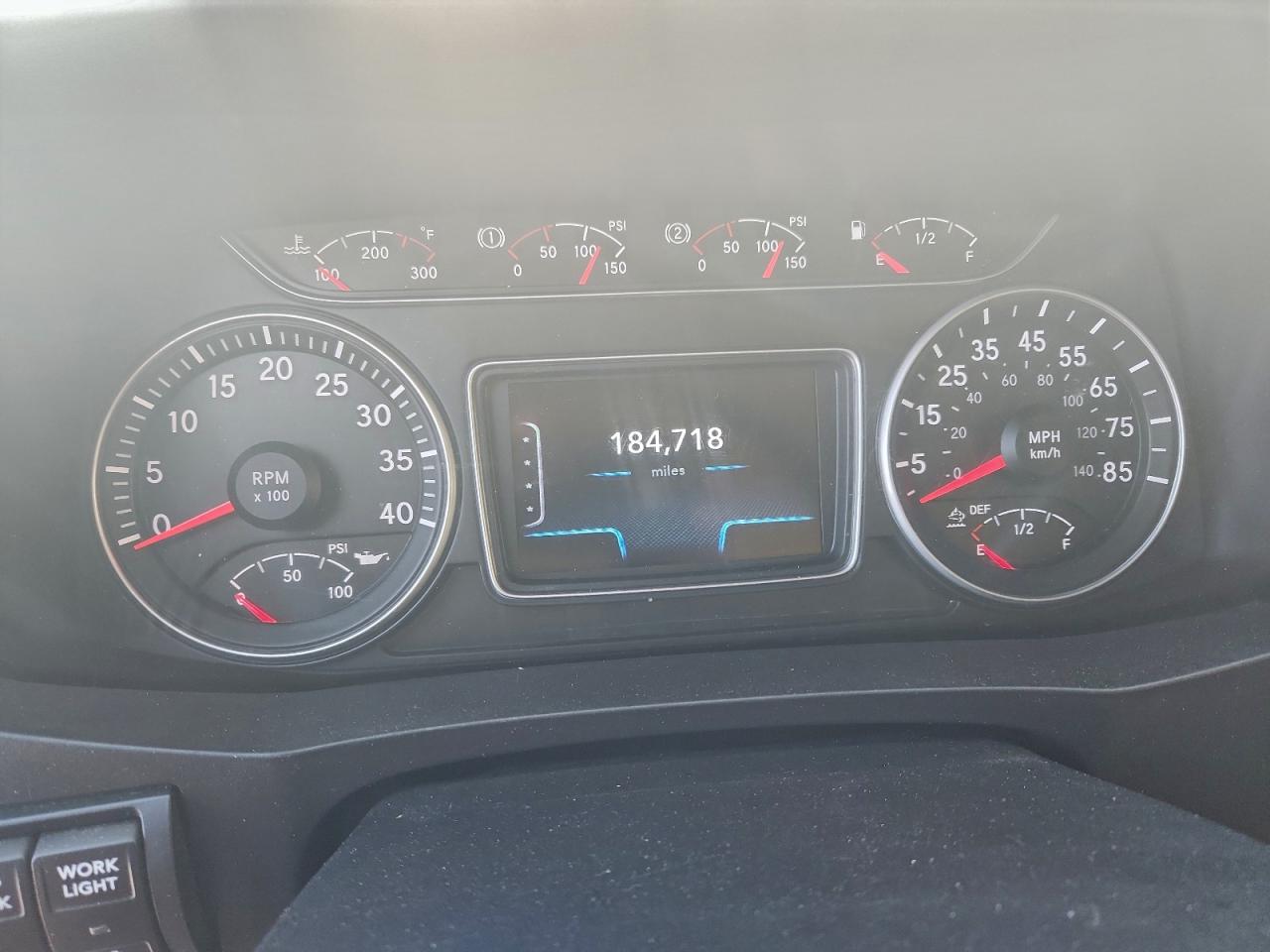 International Mv607 Image 10