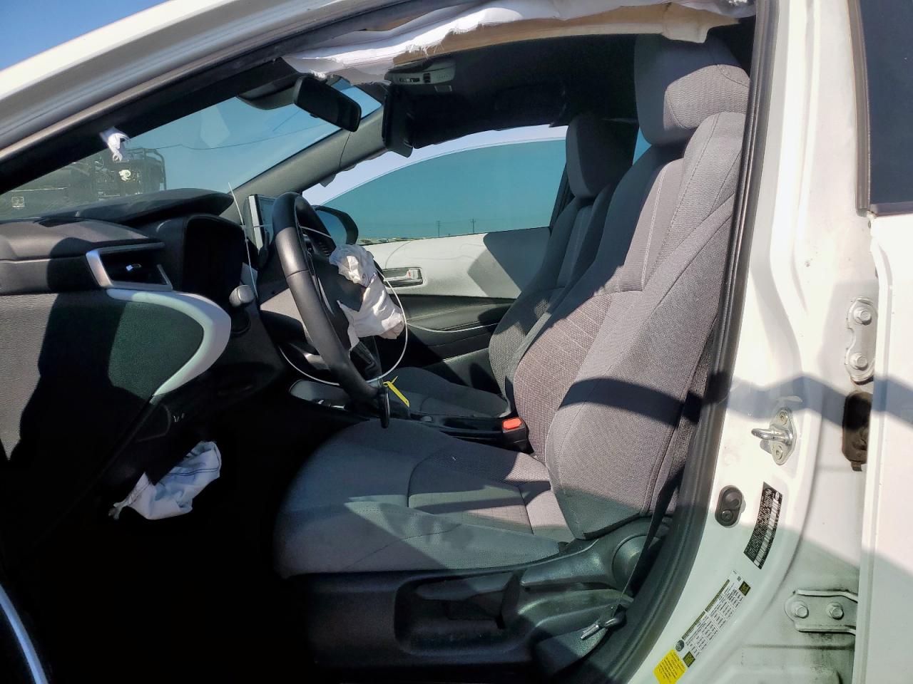 Toyota Corolla Se Image 8