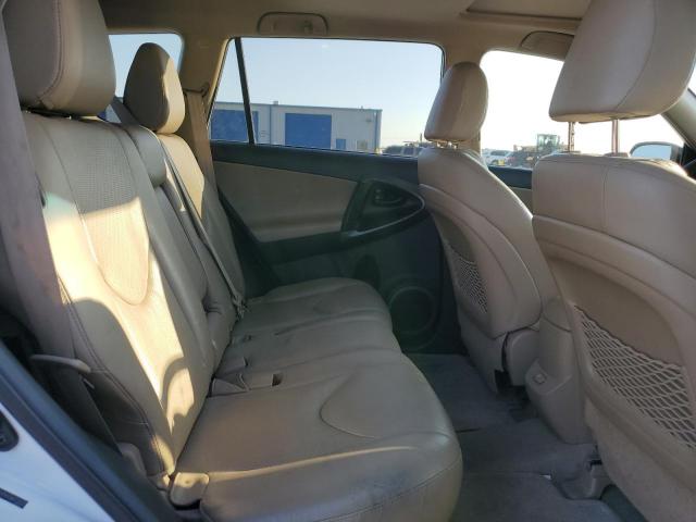 Toyota RAV4 Limited Image 7