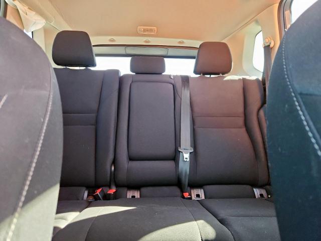 Nissan Rogue S Image 7