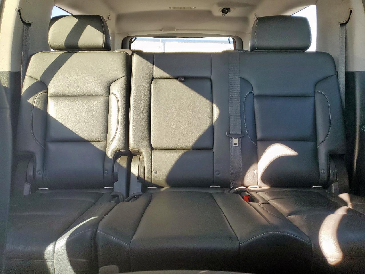 Chevrolet Suburban K1500 Lt Image 8