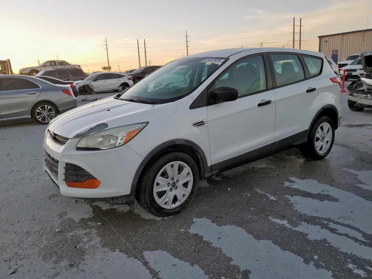 Ford Escape S Image 1