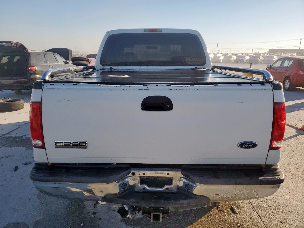 Ford F-250 Super Duty Image 4