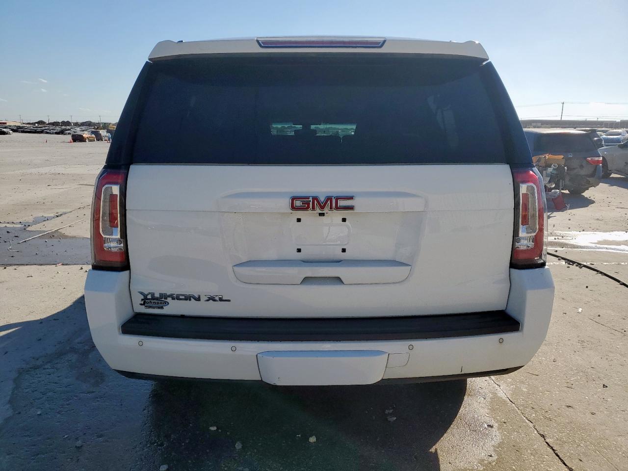 GMC Yukon K1500 Sle Image 5