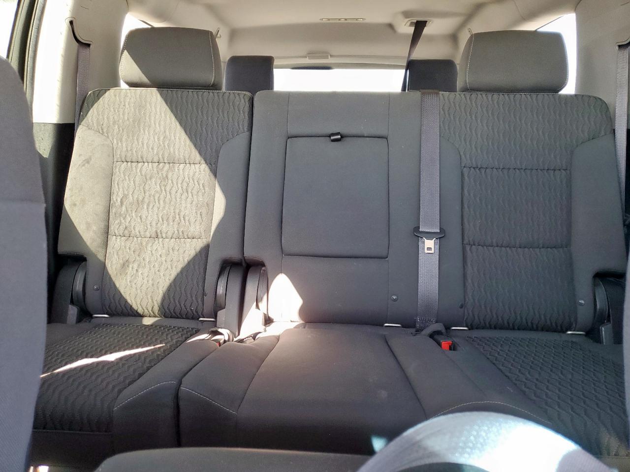 GMC Yukon K1500 Sle Image 9