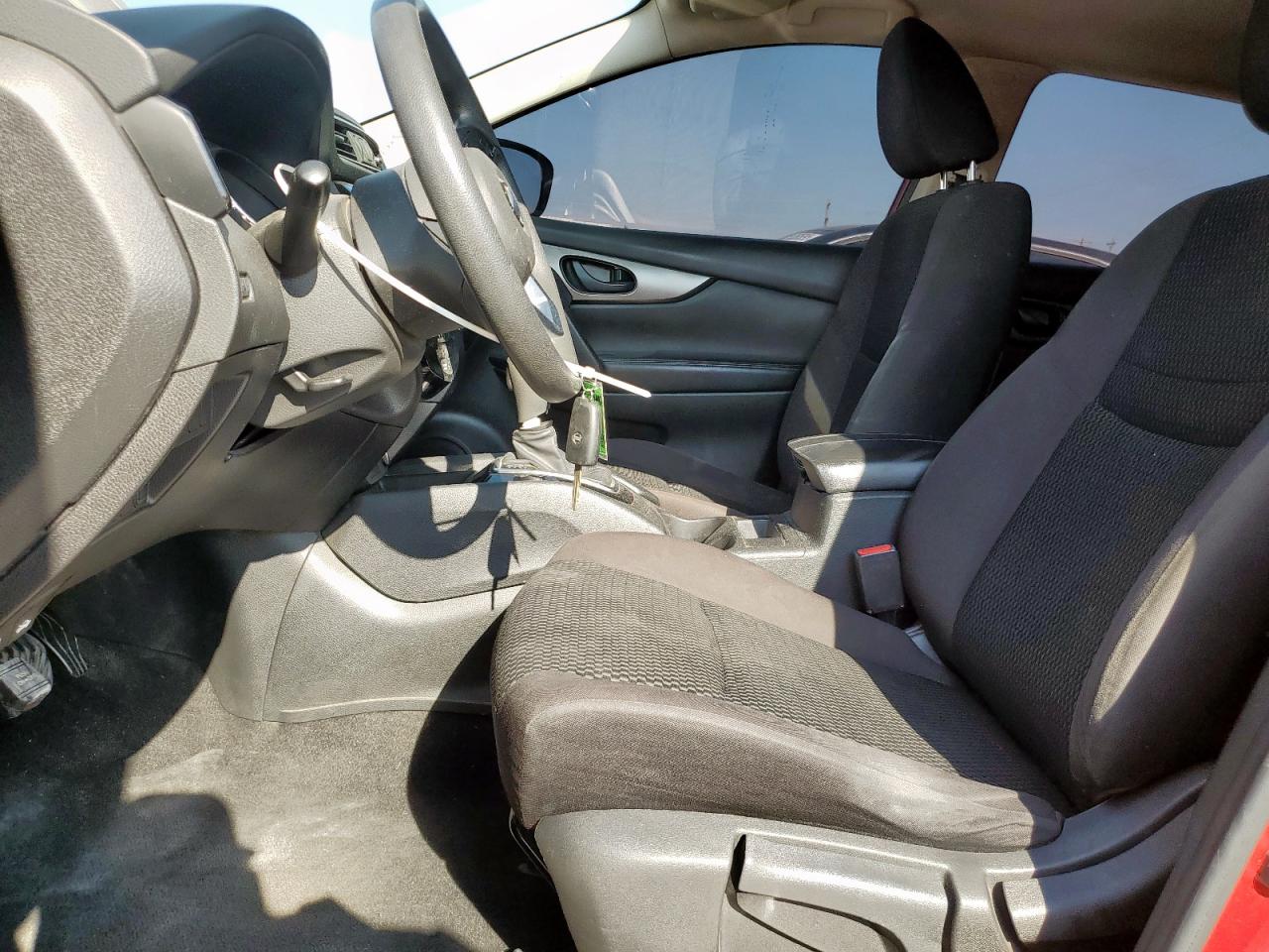 Nissan Rogue S Image 9