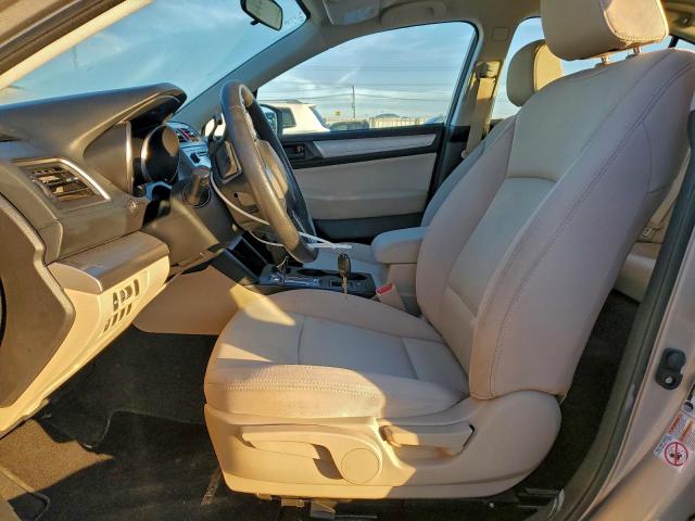 Subaru Legacy 2.5i Image 9