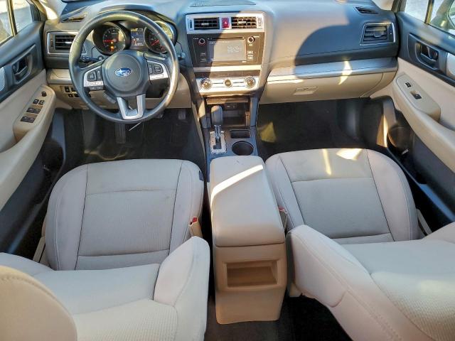 Subaru Legacy 2.5i Image 12