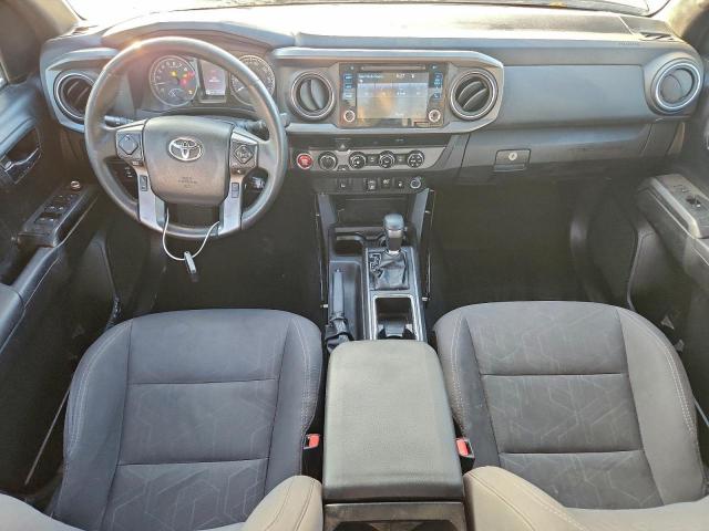 Toyota Tacoma Double Cab Image 11