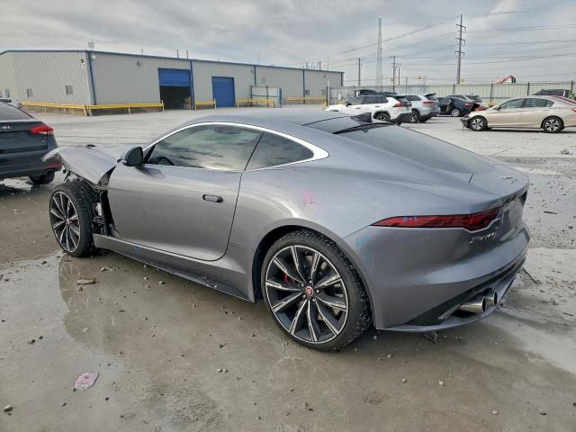 Jaguar F-TYPE R Image 6