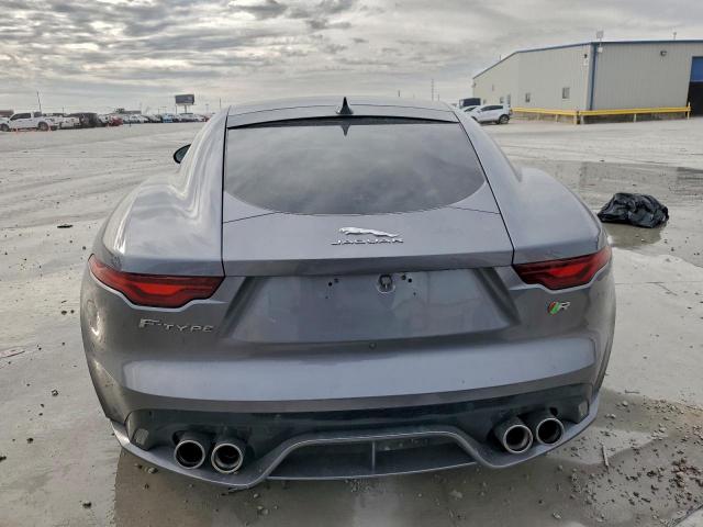 Jaguar F-TYPE R Image 2