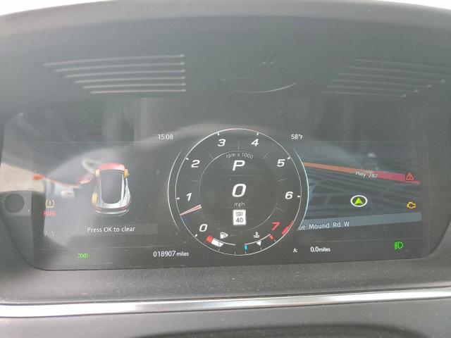 Jaguar F-TYPE R Image 4