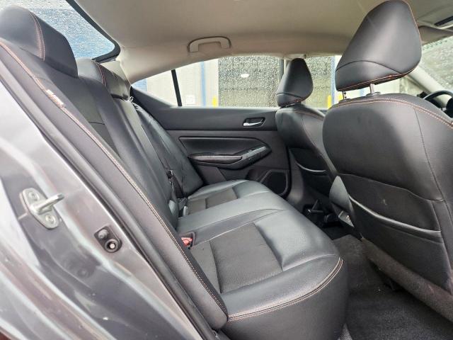 Nissan Altima Sr Image 12