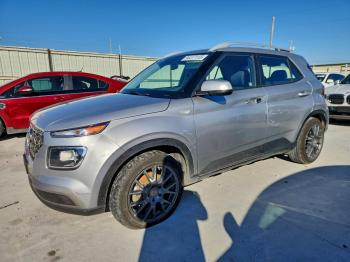  Salvage Hyundai VENUE