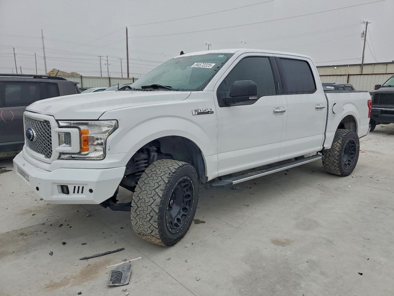 Ford F-150 Supercrew Image 1