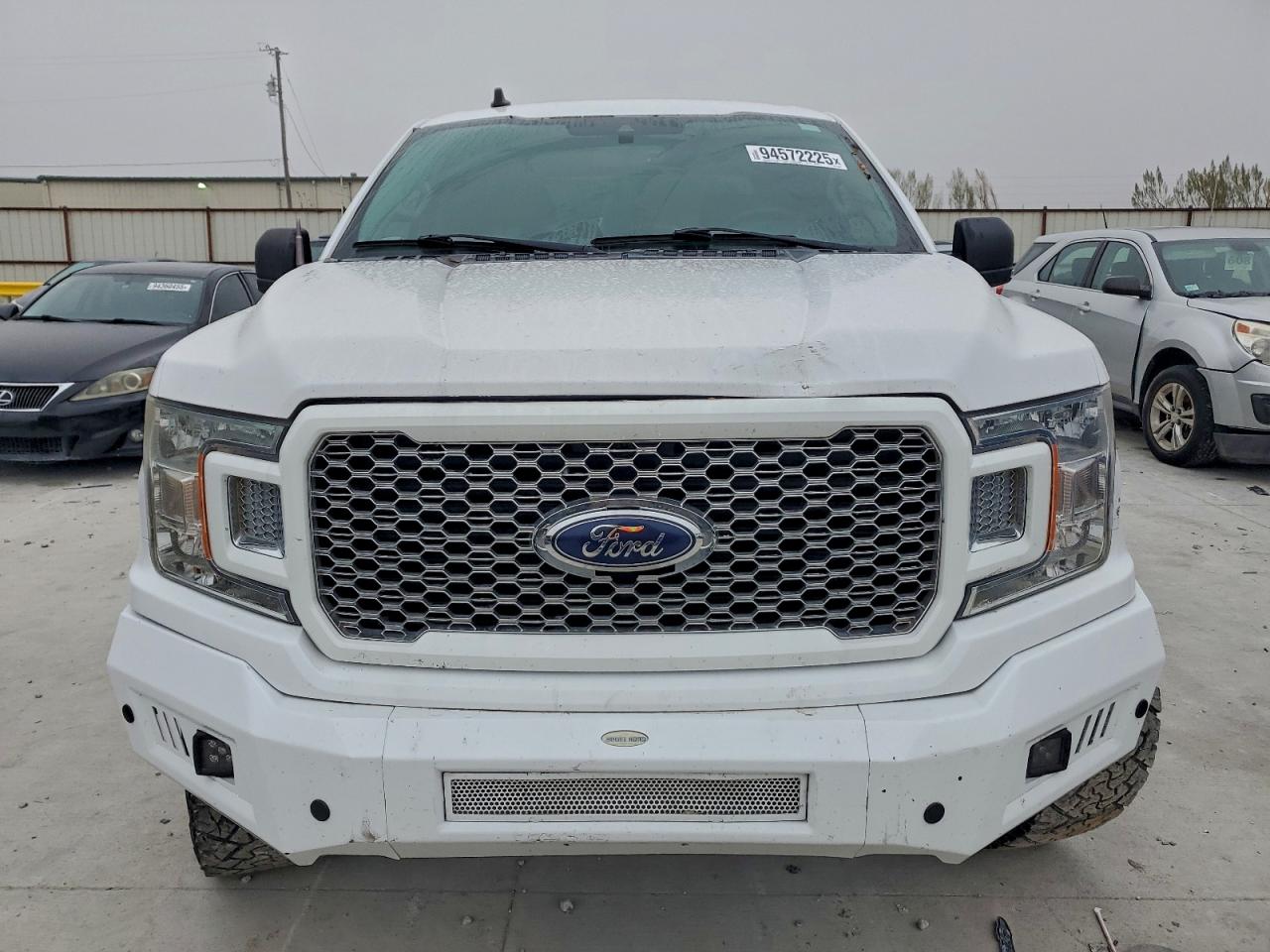 Ford F-150 Supercrew Image 4