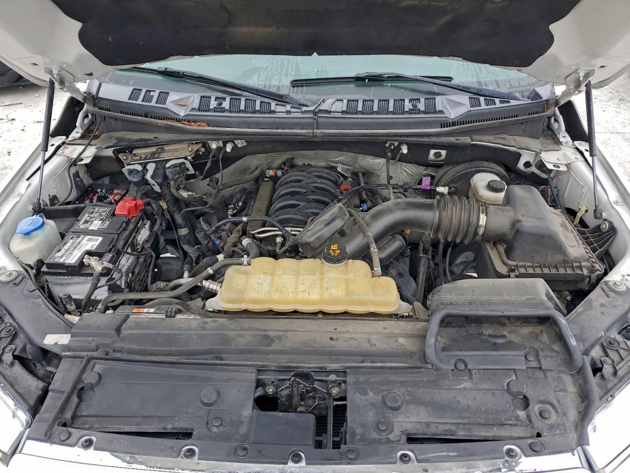 Ford F-150 Supercrew Image 11