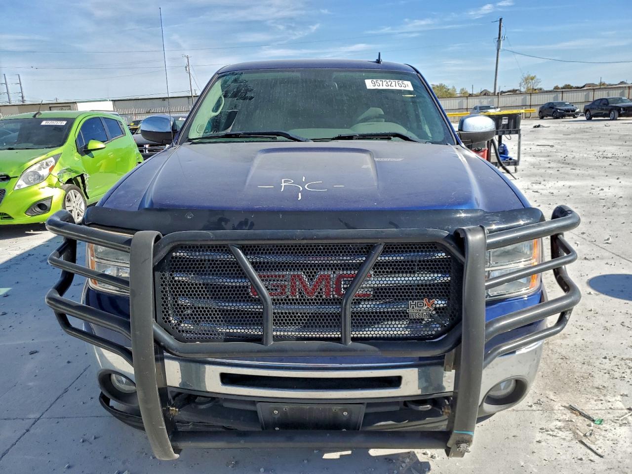 GMC Sierra K1500 Sle Image 8