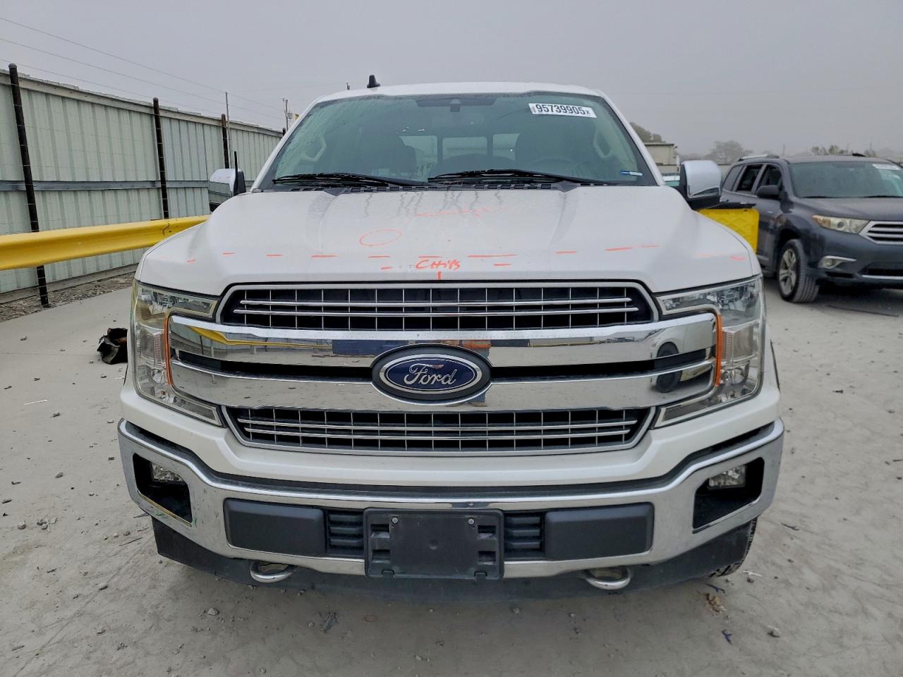 Ford F-150 Supercrew Image 8