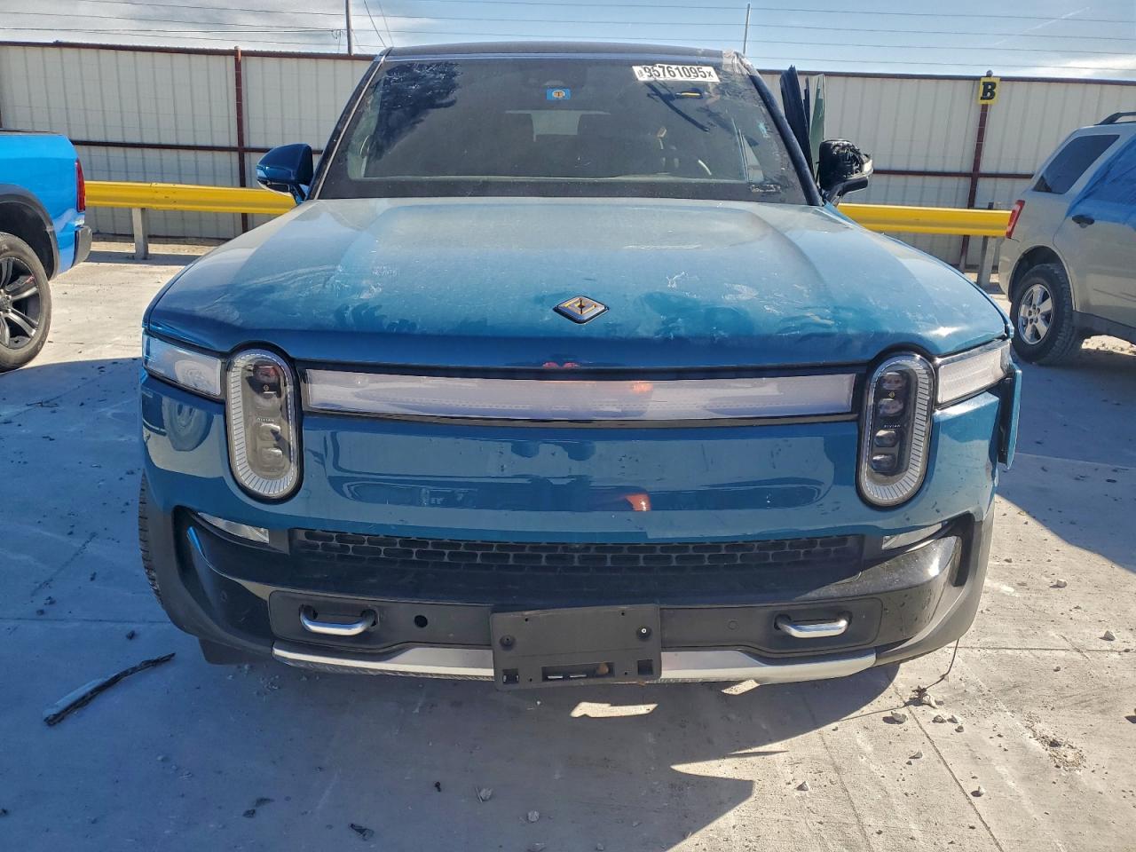 Rivian Ris Adventure Image 3