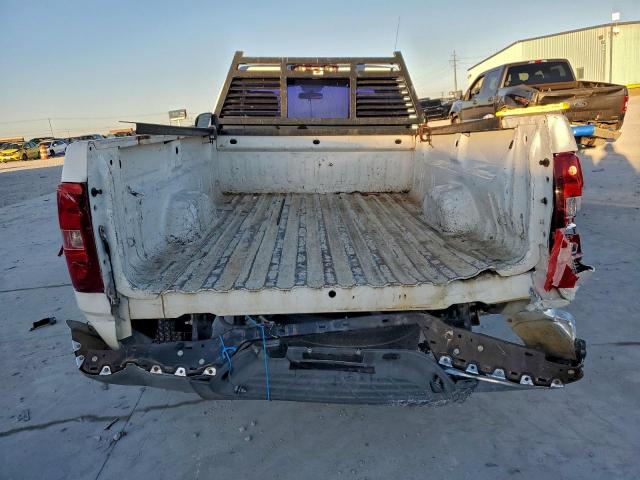 Chevrolet Silverado C1500 Image 13