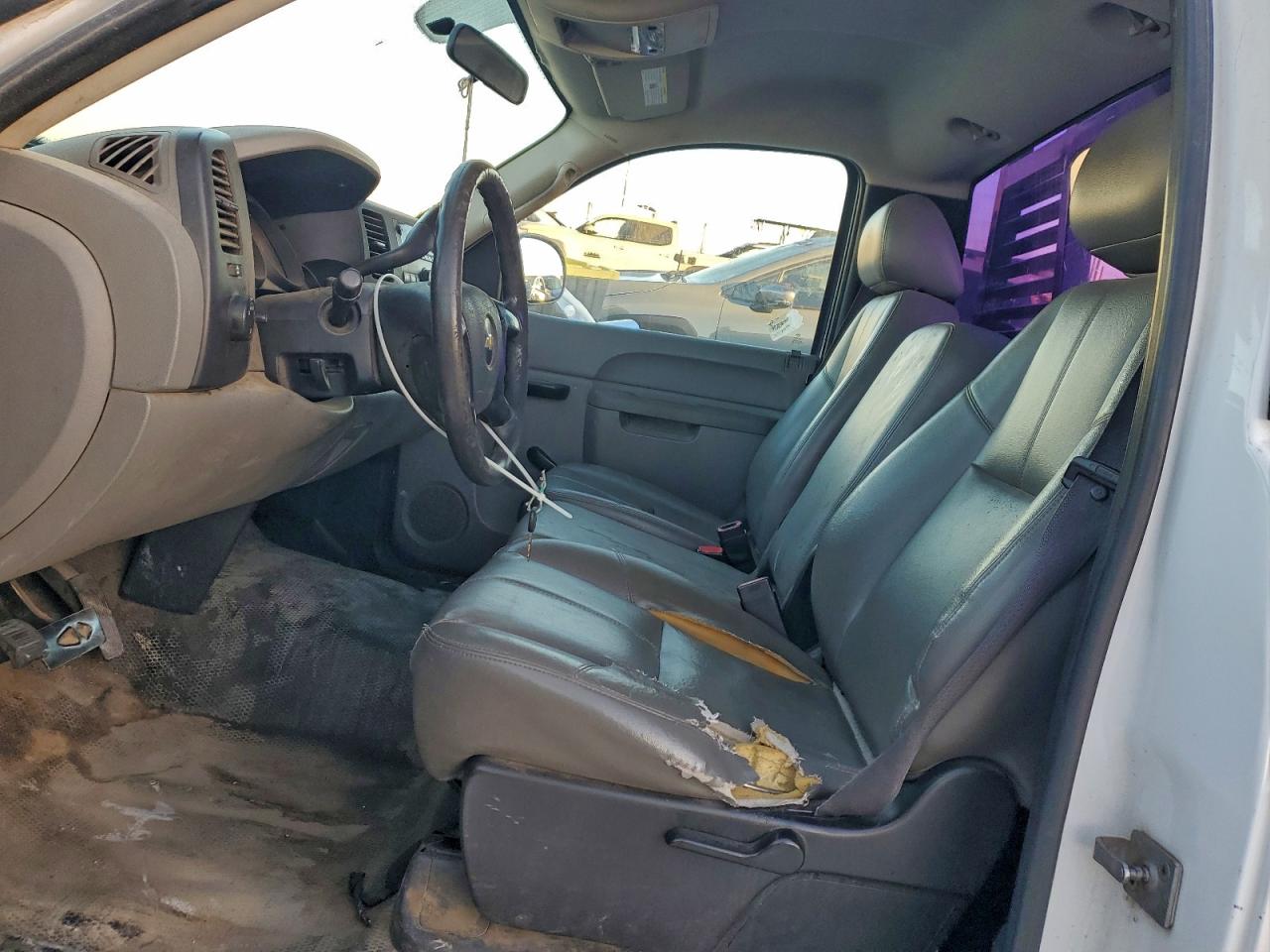 Chevrolet Silverado C1500 Image 7