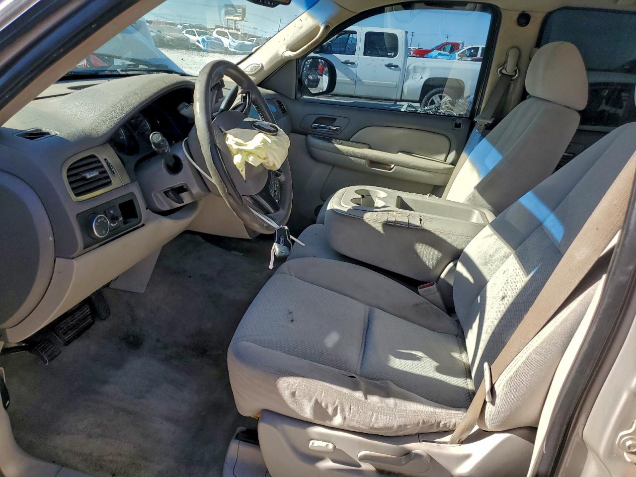 Chevrolet Tahoe C1500 Image 6