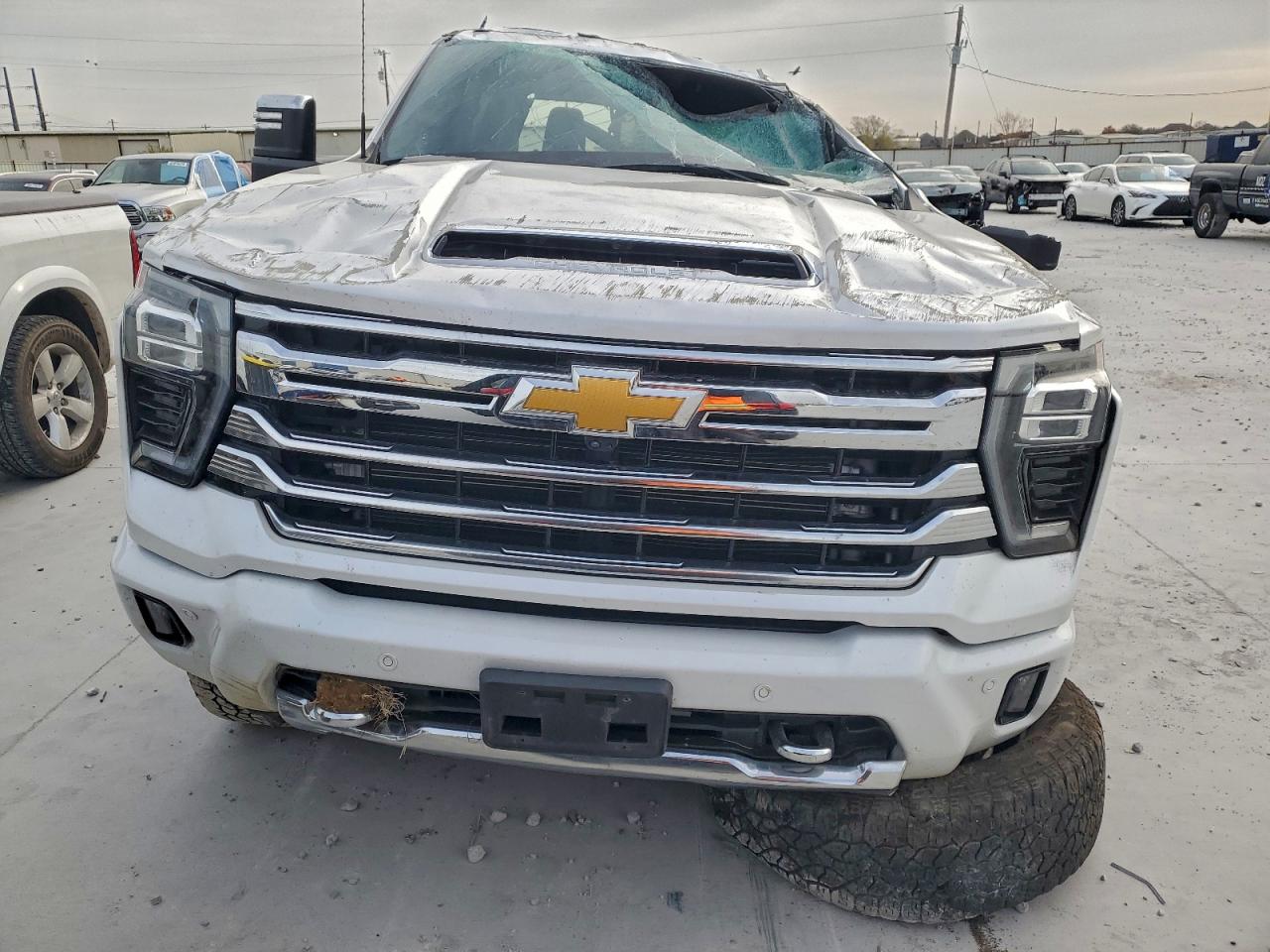 Chevrolet Silverado K2500 High Country Image 12