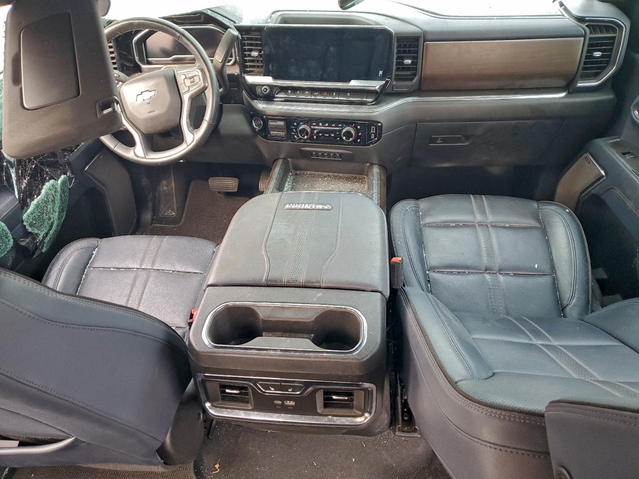 Chevrolet Silverado K2500 High Country Image 9