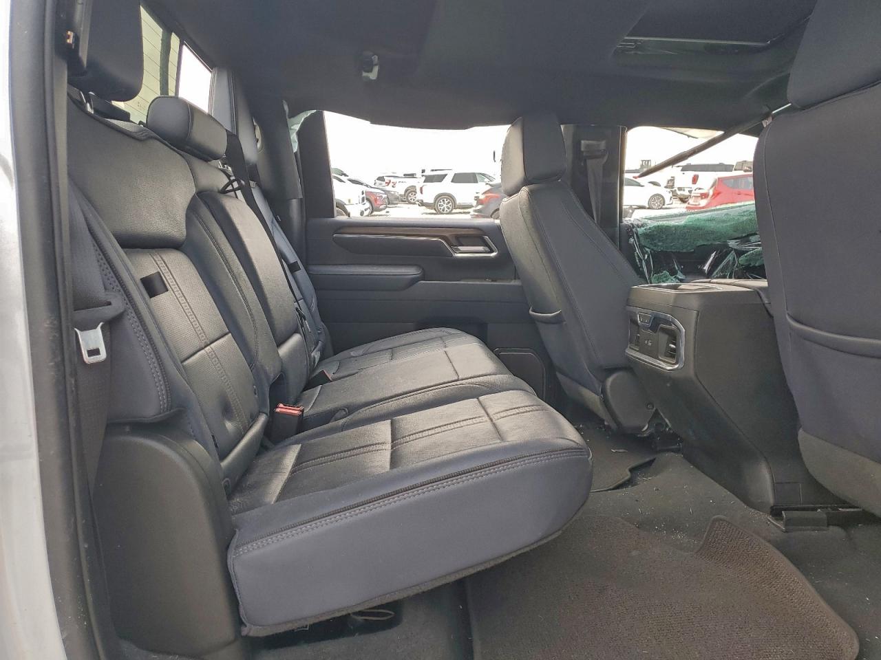 Chevrolet Silverado K2500 High Country Image 10