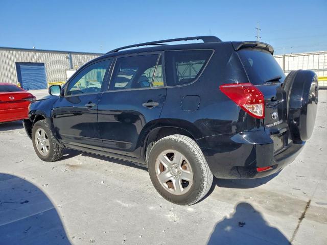 Toyota RAV4 Image 4