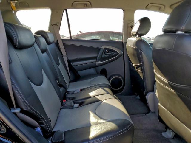 Toyota RAV4 Image 13