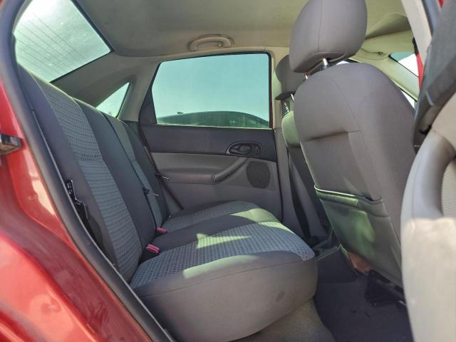 Ford Focus Zx4 Image 2