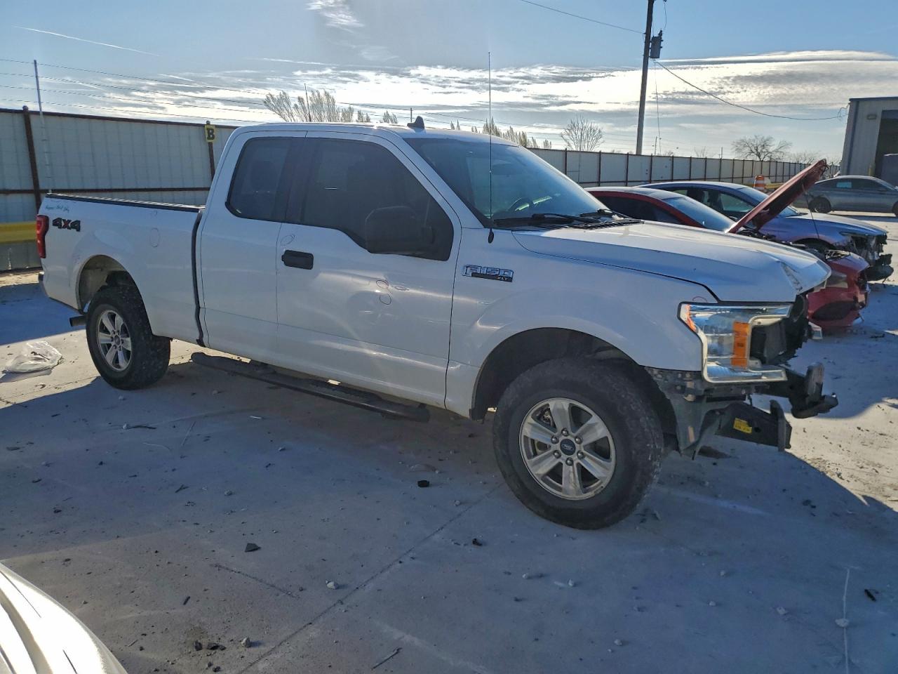 Ford F-150 Super Cab Image 3