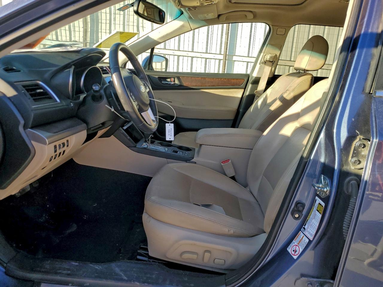 Subaru Outback 2.5i Limited Image 13