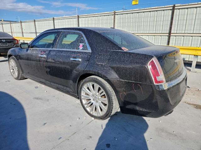 Chrysler 300 Image 3