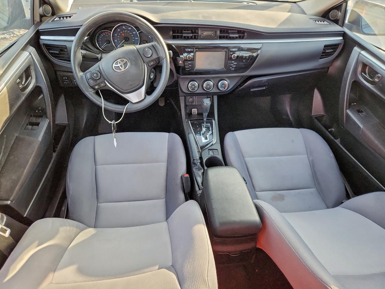 Toyota Corolla L Image 4